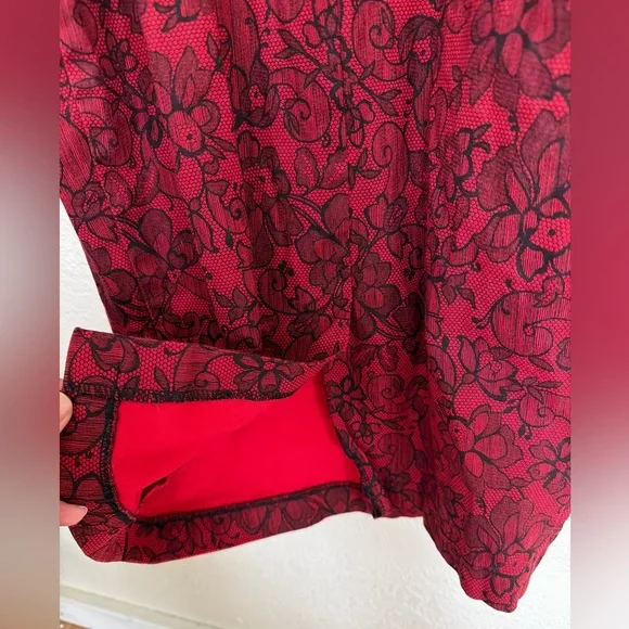 DIXIEFRIED Pinup Retro Red with Black Lace Print Pencil/Wiggle Dress - Picture 7 of 7